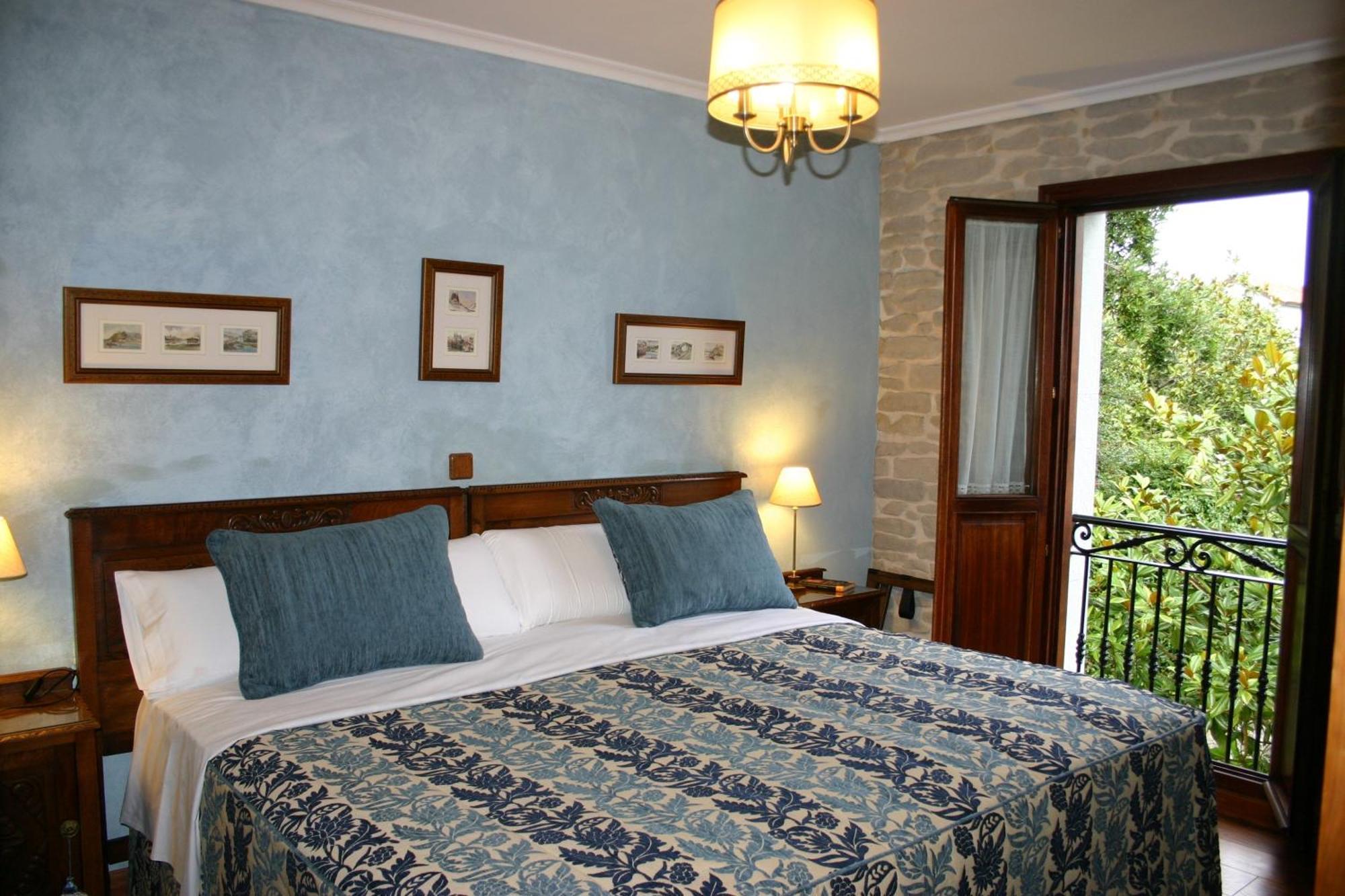 El Corral Del Acebo Guest House Нуева де Лянес Стая снимка