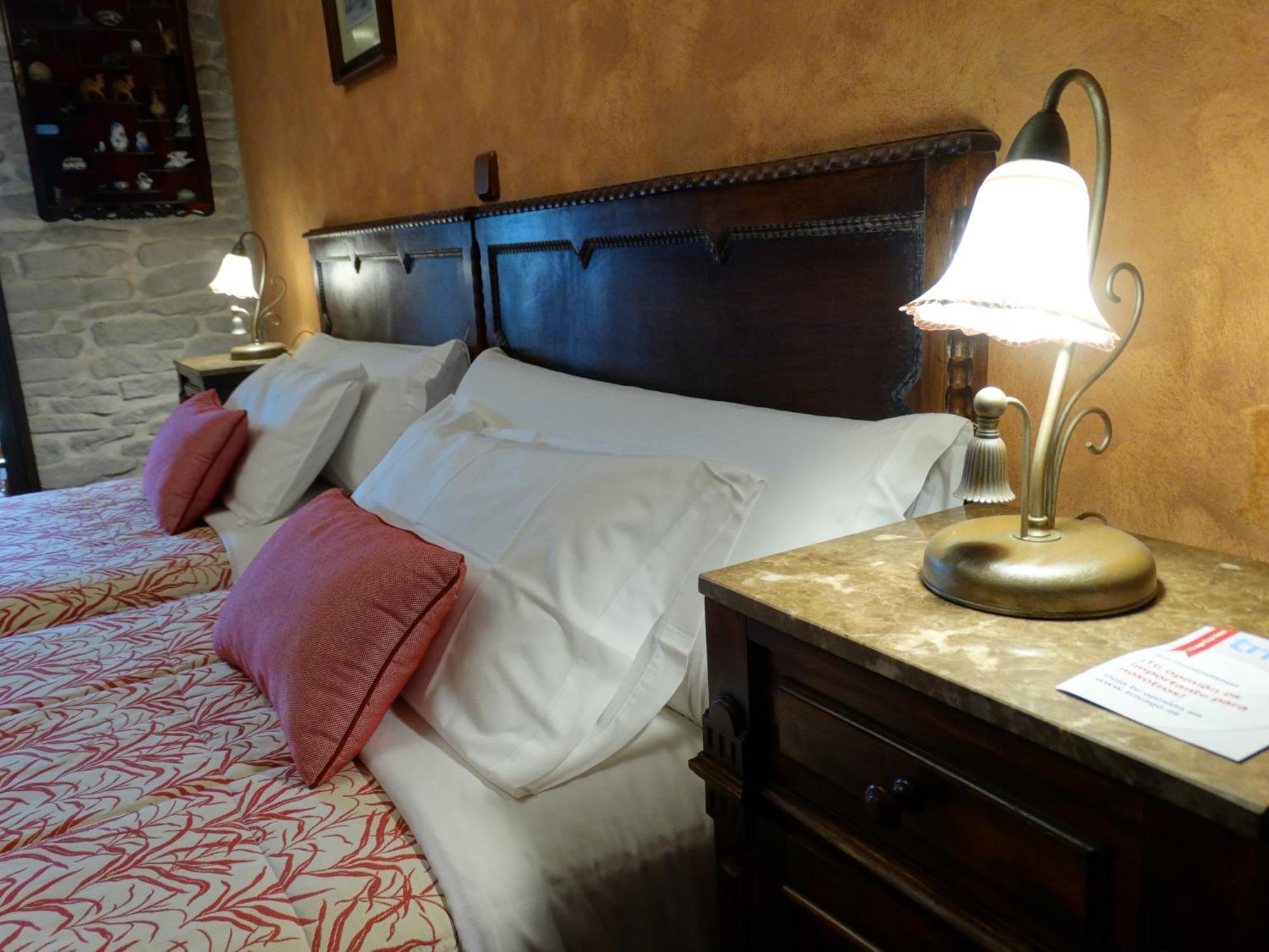 El Corral Del Acebo Guest House Нуева де Лянес Стая снимка